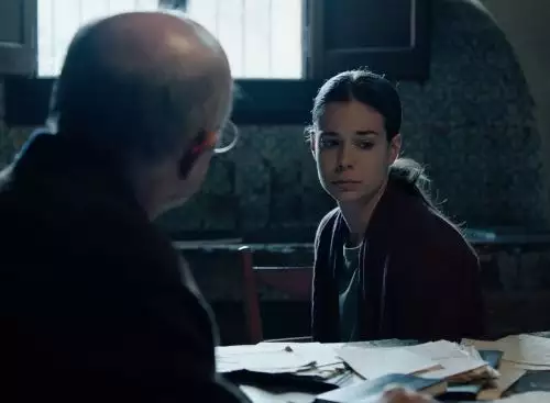 TheTeacherWhoPromisedtheSea_133963059423274463_big-cine_deskt.webp